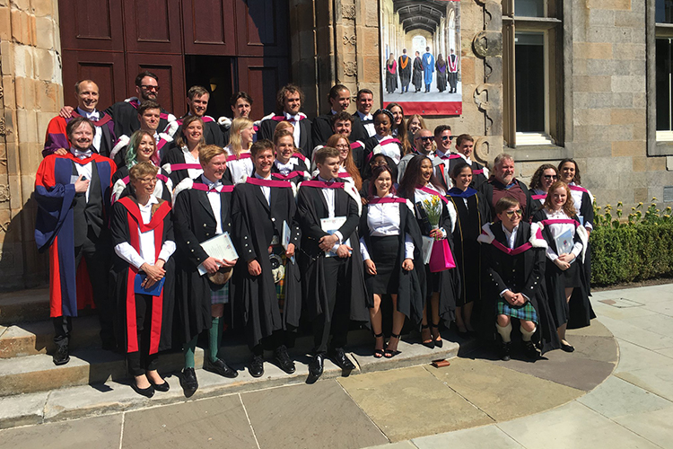 graduates 
